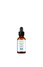 "Produktbilde av SkinCeuticals Blemish+Age Defense Serum, vist i en stilig dråpeflaske på en ren og profesjonell bakgrunn, ideell for å fremheve serumets effektivitet mot akne og aldring."