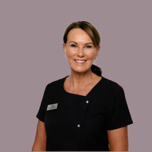 Turid, erfaren kosmetisk sykepleier hos Oslo Hudpleieklinikk Medispa med over 20 års erfaring i estetiske injeksjoner.